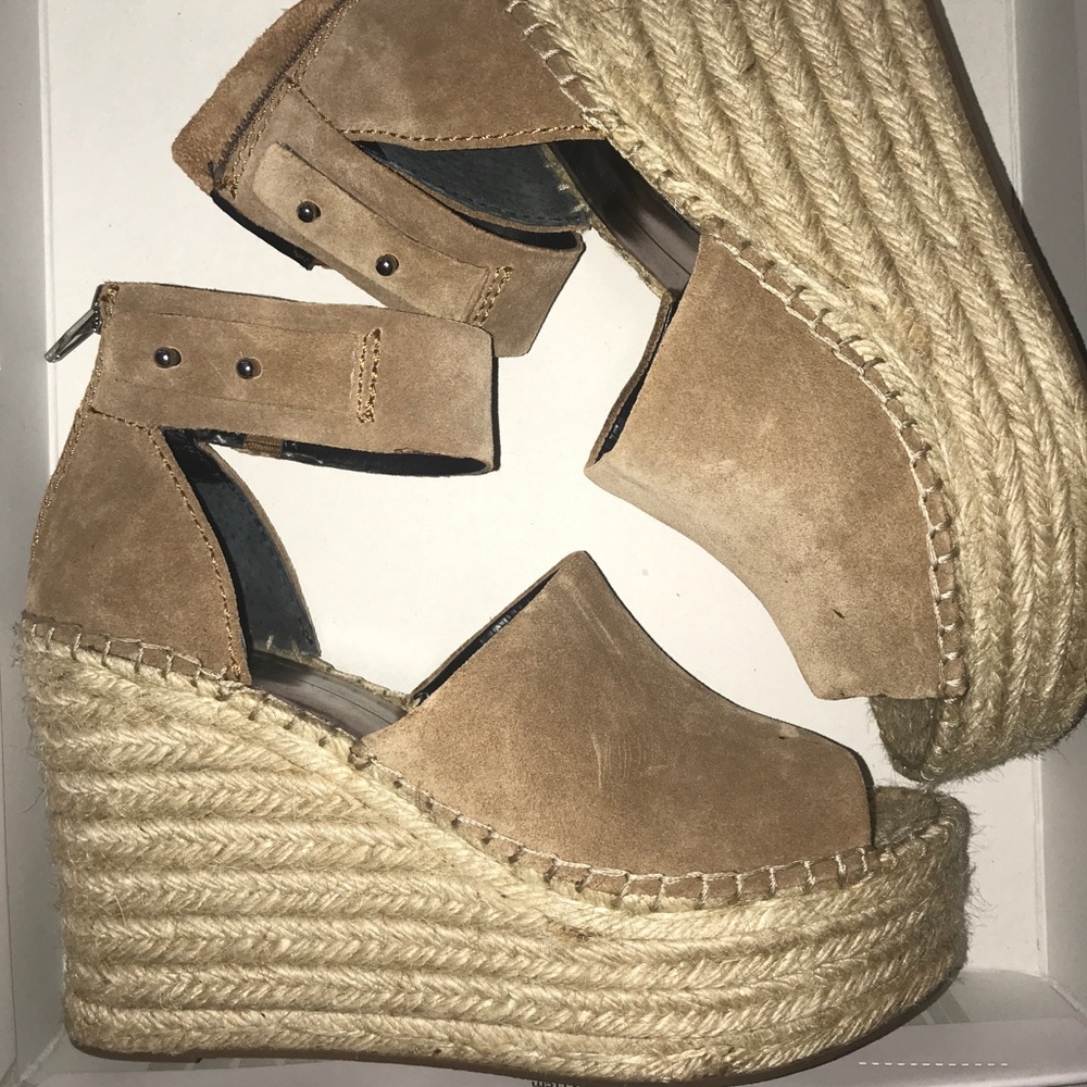 Dolce Vita Straw Wedges